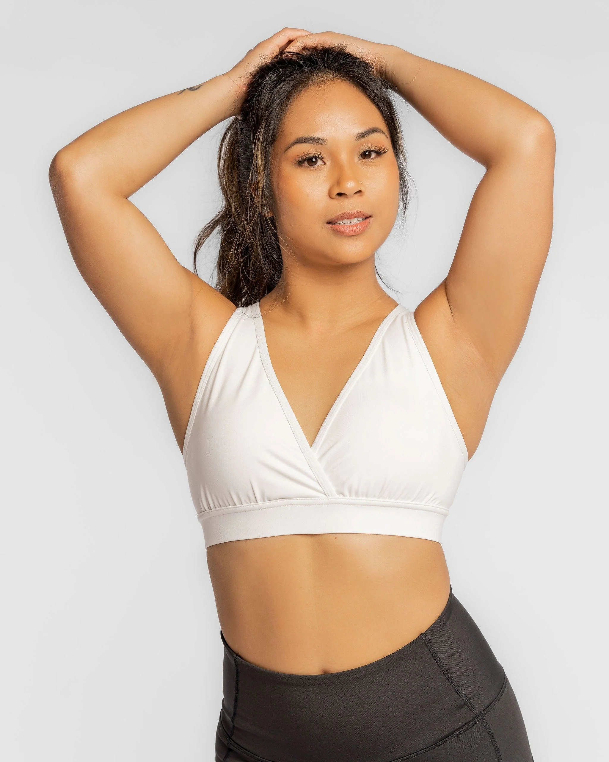 FaV Bra – No Headlights White - Image 4