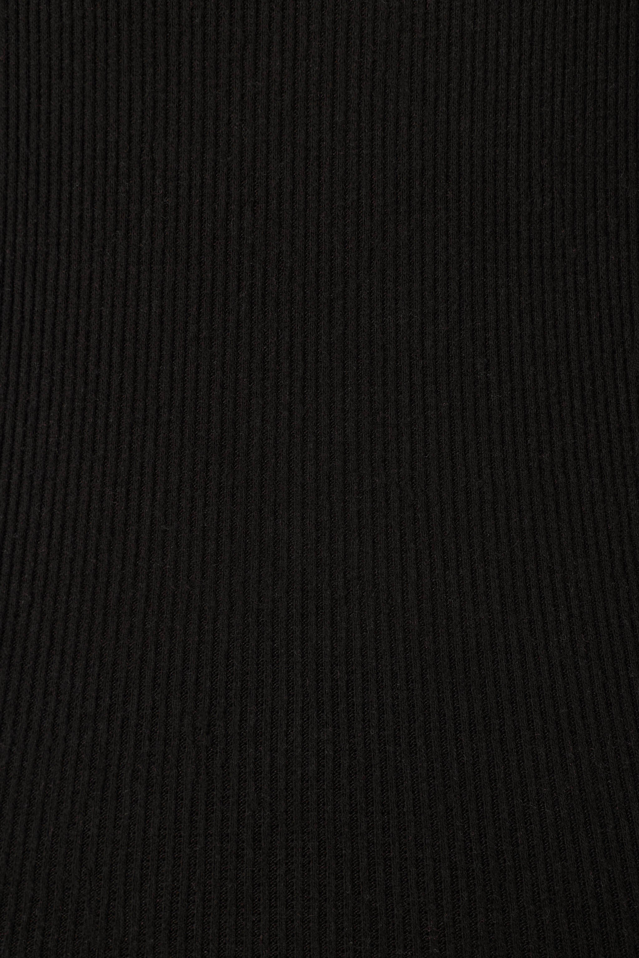 Textured Essentials Black Short Lounge Set - Image 7